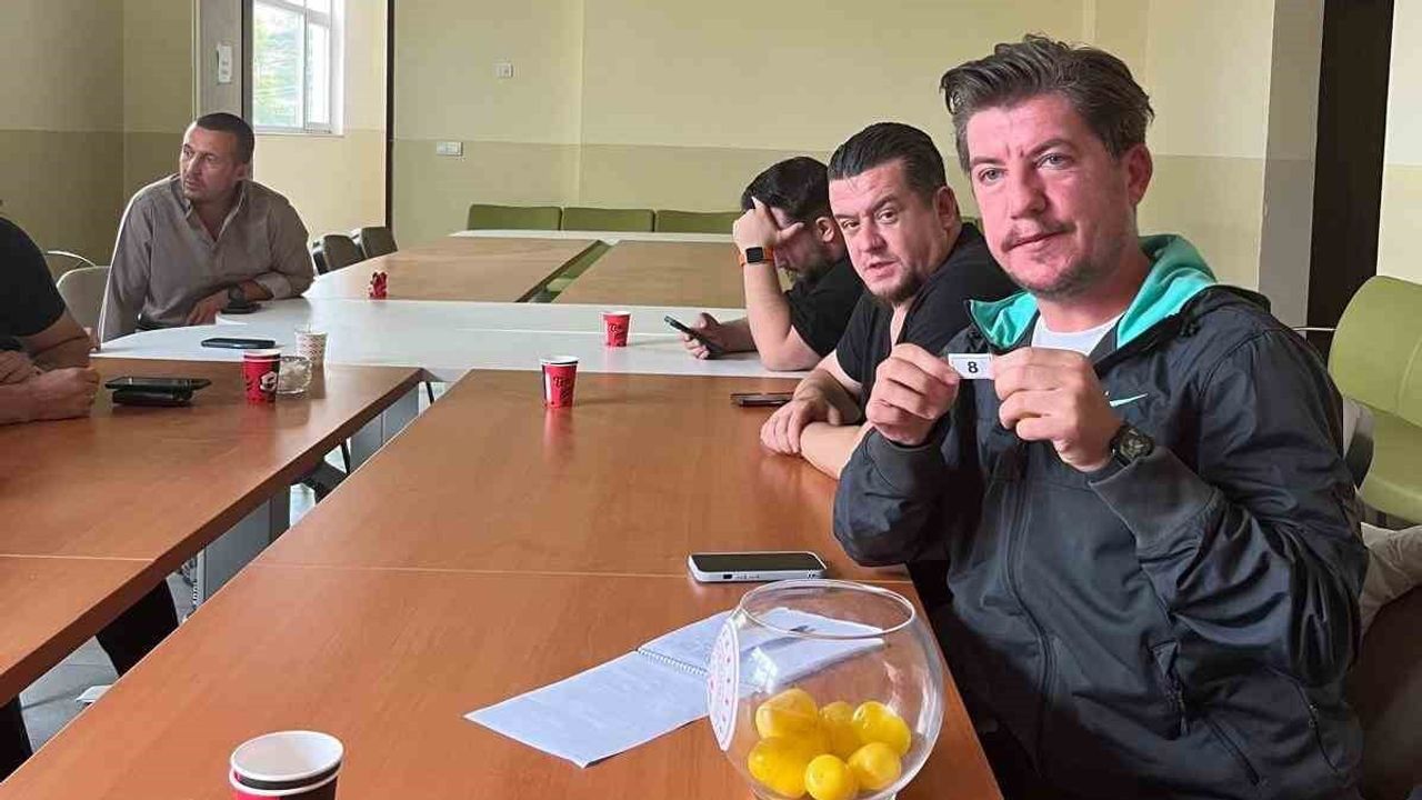Bilecik'te genç yeteneklerin ligi çizildi: U14 ve U15 kuraları belli oldu