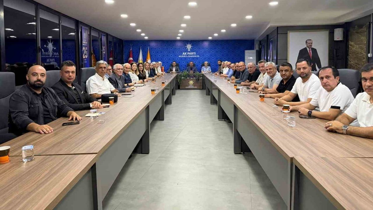 Bilecik'te il yönetimi teşkilat çalışmaları ve gelecek faaliyetleri ele aldı