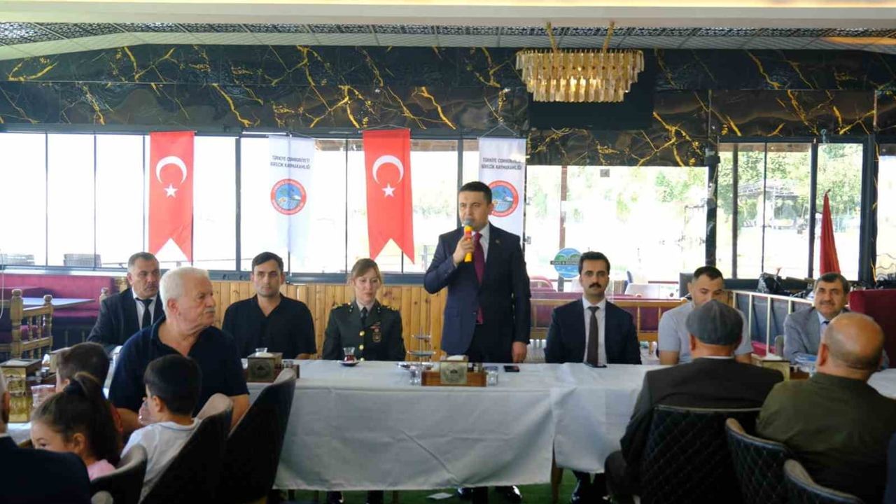 birecik'te gaziler günü anma töreni ve kaymakamlık yemegi düzenlendi