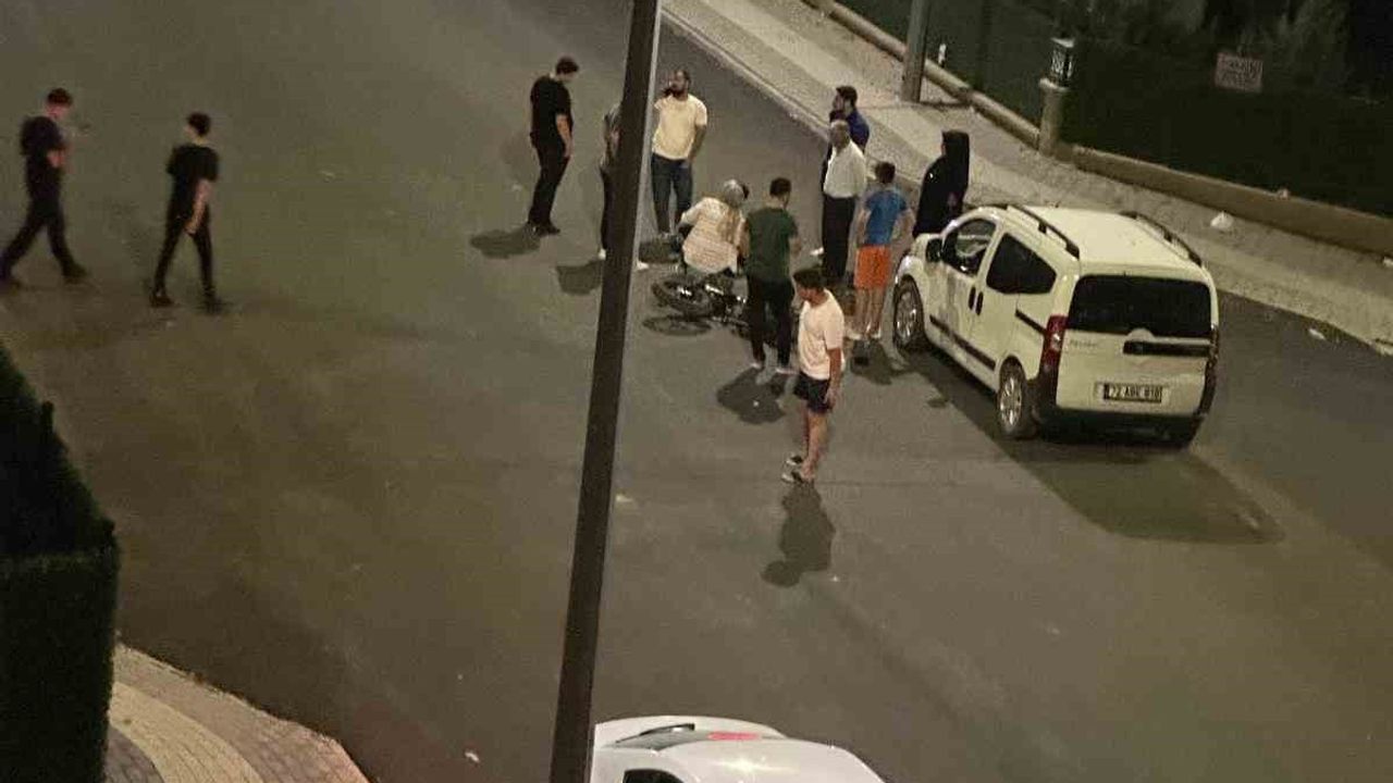 Bisikletli hafif ticari araçla çarpıştı: Batman'da yaralanan sürücü hastaneye kaldırıldı