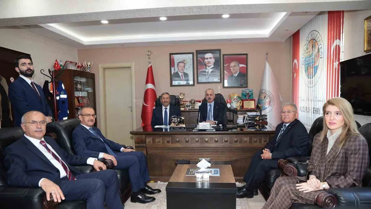 Bölge ziyaretinde altyapı ve gönül bağları güçlendi