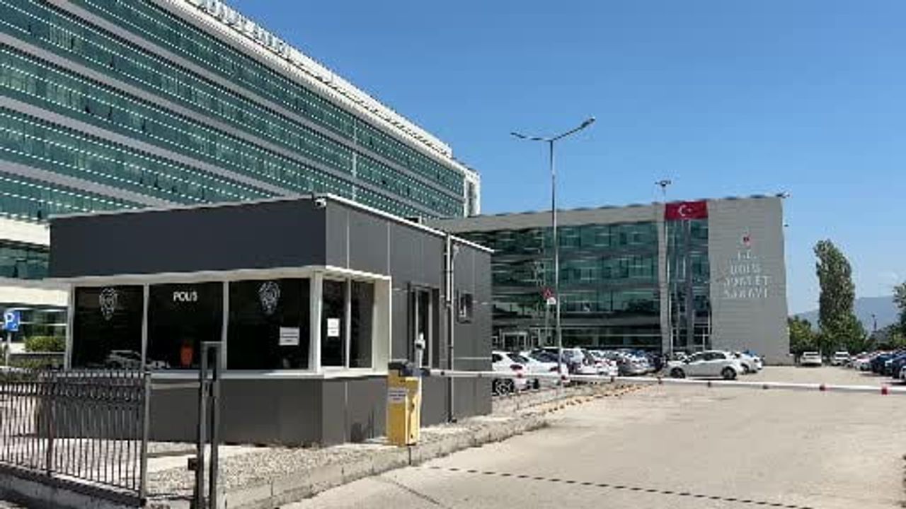 Bolu'da çöp ihalesinde hayali mesai iddiası: 7 şüpheli adliyede