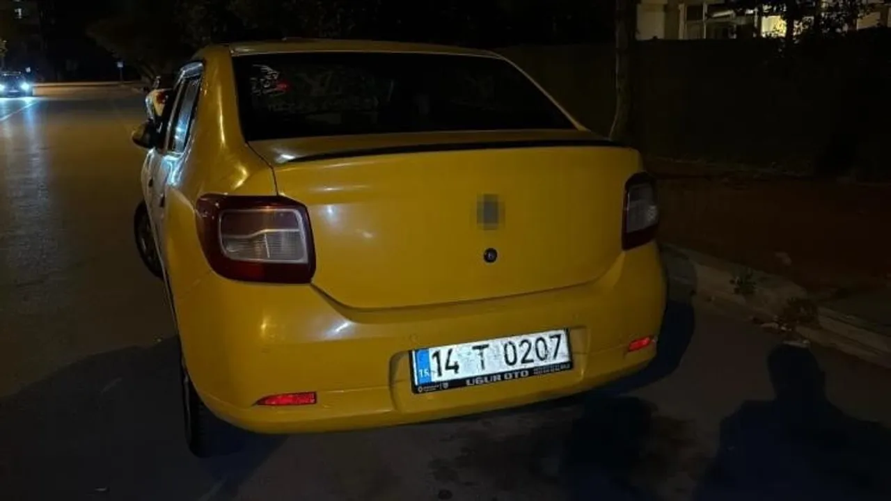 Bolu'da kavşakta çarpışma: moto kurye hastaneye kaldırıldı