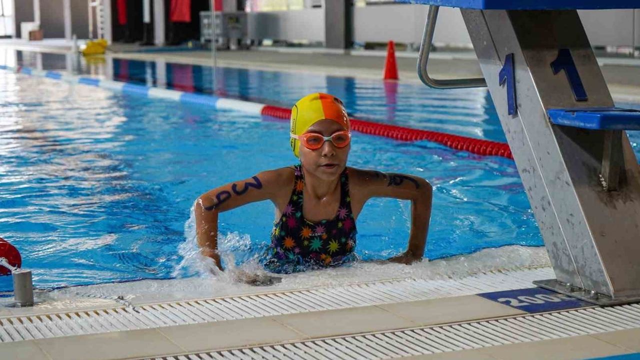 Bolu'da triatlon parkurlarında 155 sporcu derece için mücadele etti