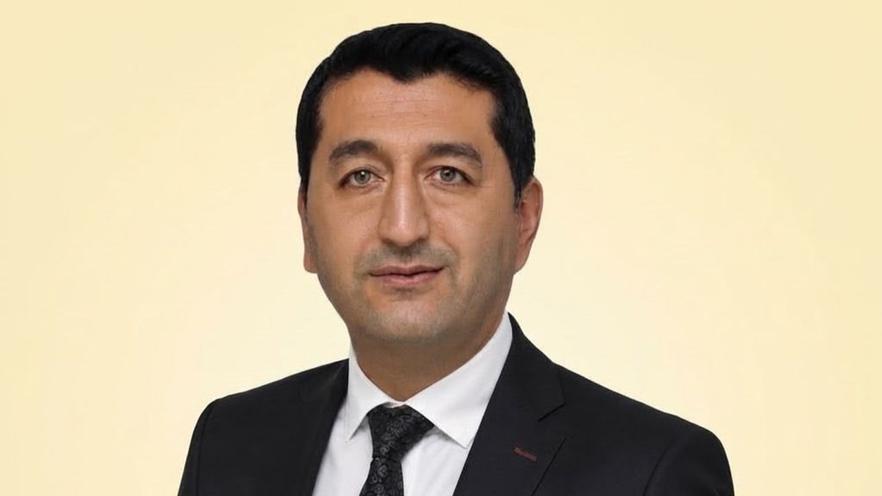 Boyraz'ın sarı pusulası: 1 ekim hedefi 1 milyar dolar
