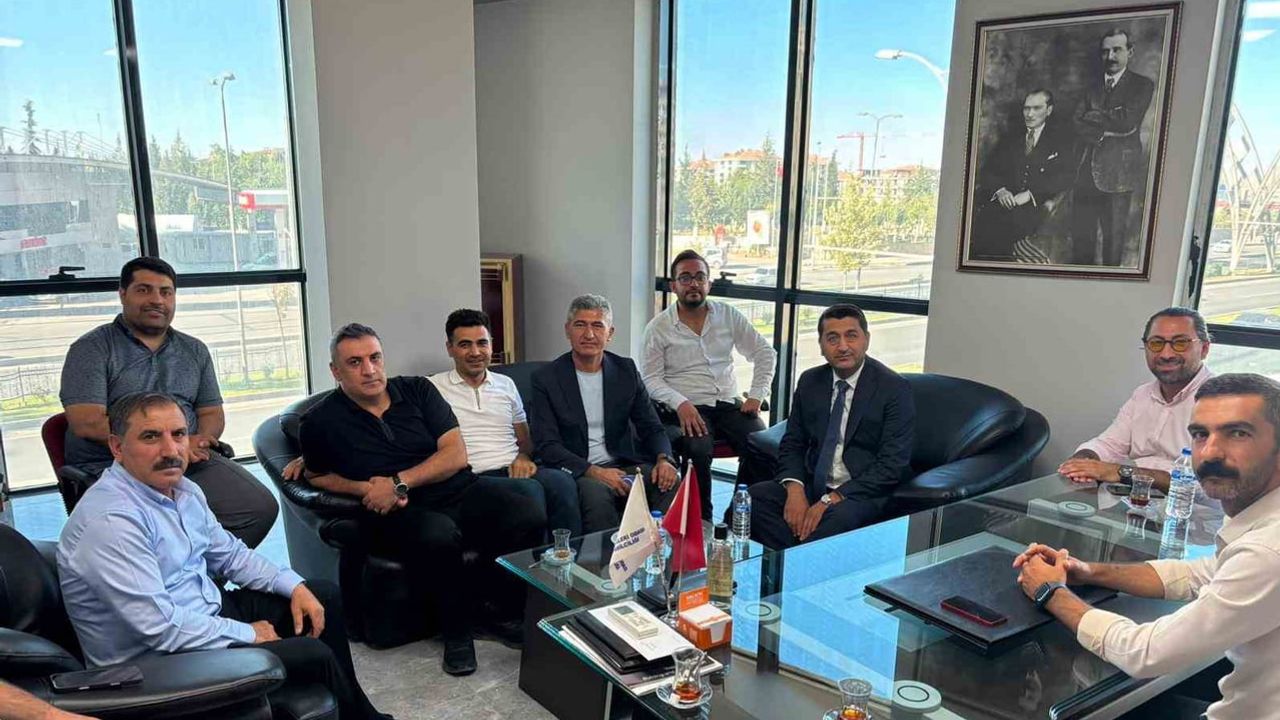 Boyraz, Malatya için ortak akılla inşaat sektörünü gündeme taşıdı