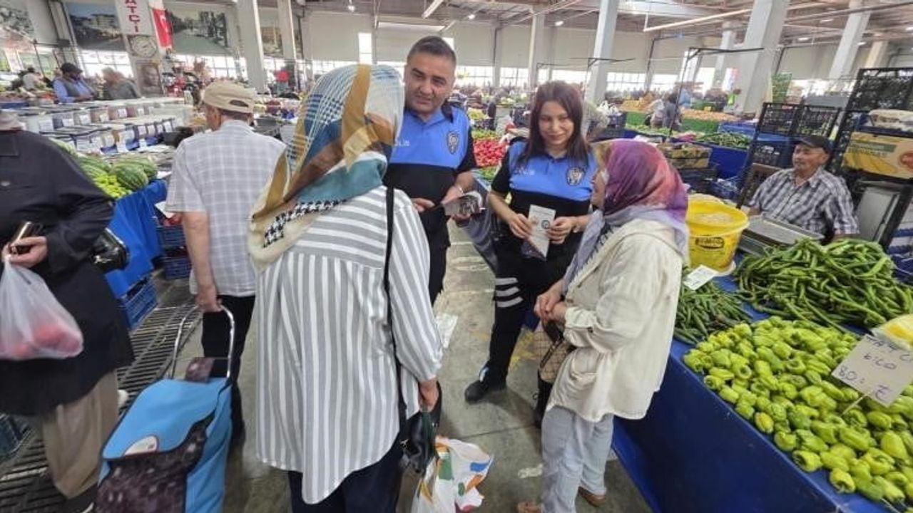 Bozüyük pazarında vatandaşlara sahte para ve dolandırıcılık uyarısı