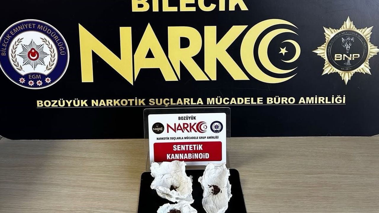 Bozüyük'te narkotik uygulamasında bonzai taşıyan kişi gözaltına alındı