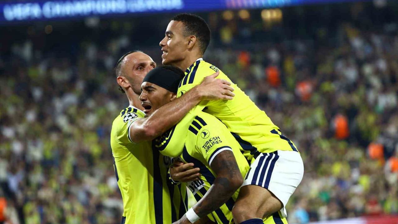 Brown’un aşırtması Fenerbahçe’ye ilk UEFA Şampiyonlar Ligi golünü getirdi