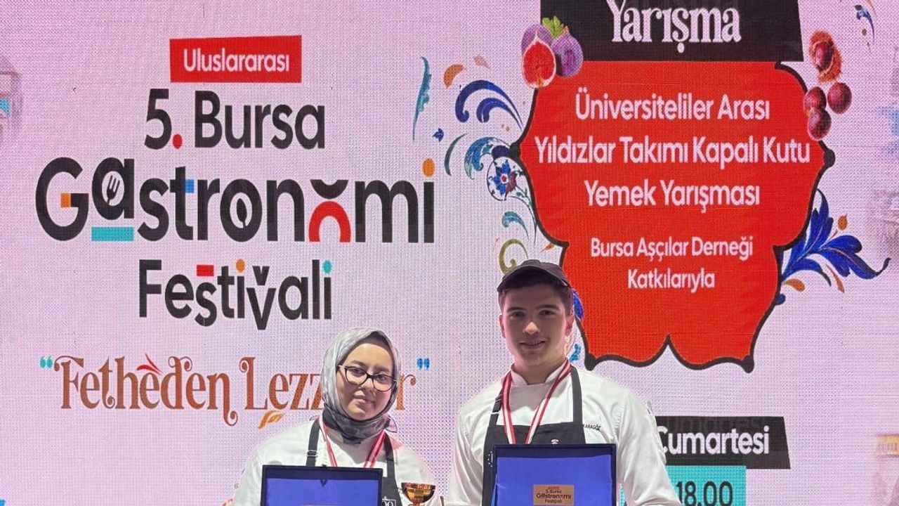 BŞEÜ öğrencileri ekip uyumuyla gastronomi festivalinde Türkiye üçüncüsü