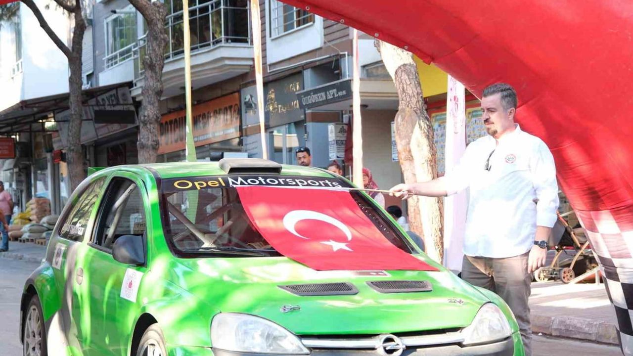 Buharkent 6. kez pistte: seremonik startla başlayan tırmanma yarışı
