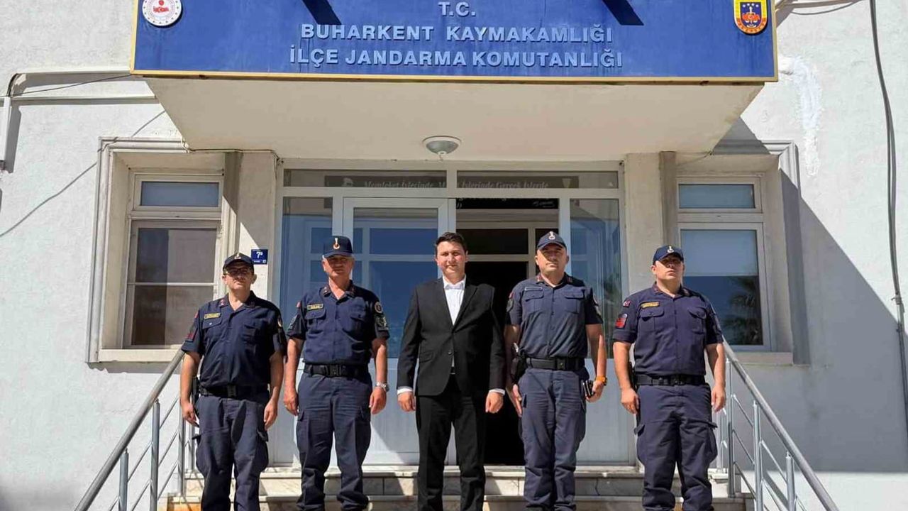 Buharkent kaymakamı Haydaroğlu jandarmadan güvenlik brifingi aldı