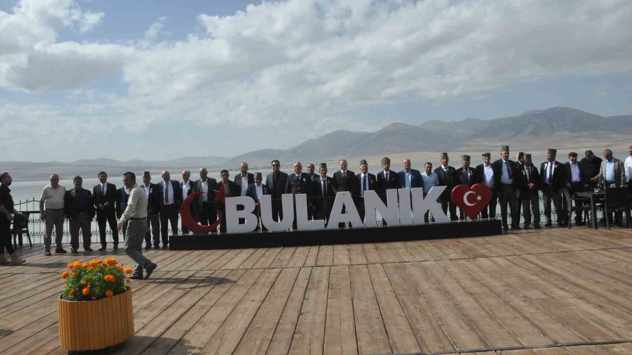 Bulanık’ta gaziler anıldı: tören ve kahvaltı programı düzenlendi