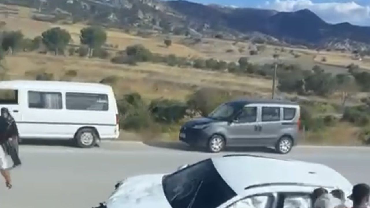 Burdur Akyaka mevkisinde refüje çarpan otomobilin sürücüsü yaralandı