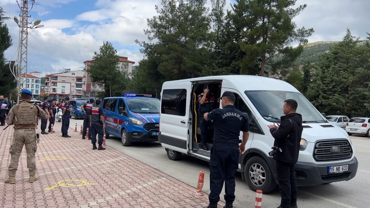 Burdur'da hesap hareketleri 566 milyon lira gösteren yasa dışı bahis operasyonunda dokuz tutuklama