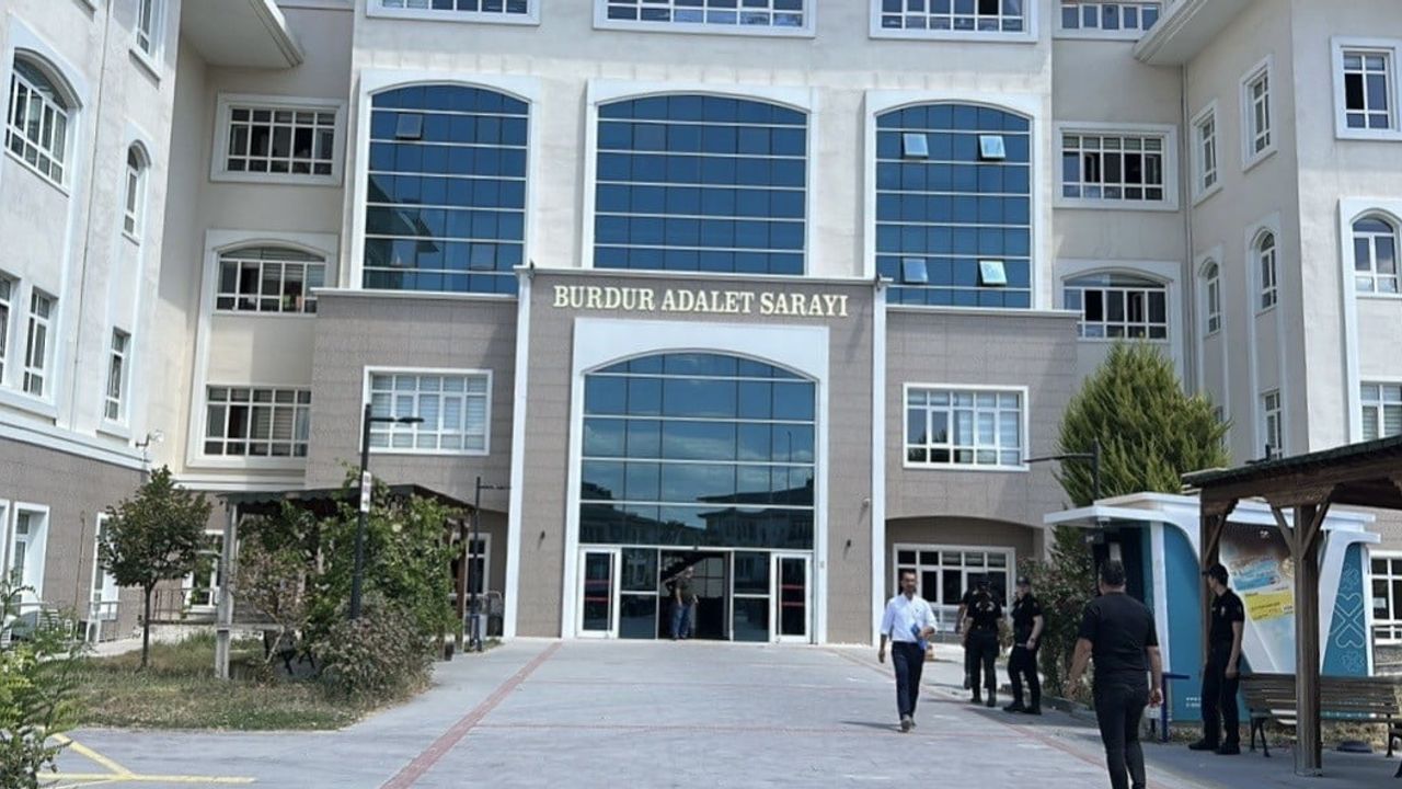 Burdur'da yasa dışı bahis ağının merkezinde 199 milyonluk hareket tespit edildi