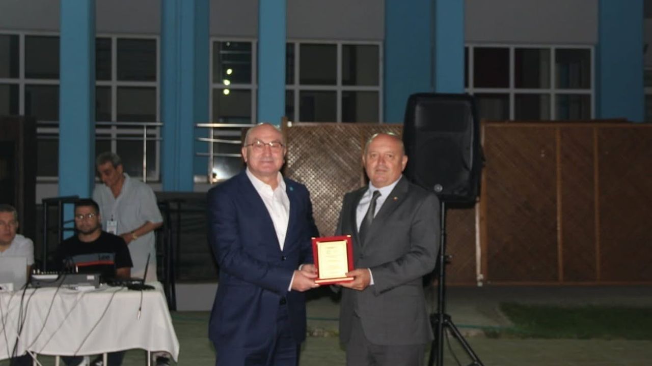 Burhaniye bilim ve uygulamayı bir araya getirdi