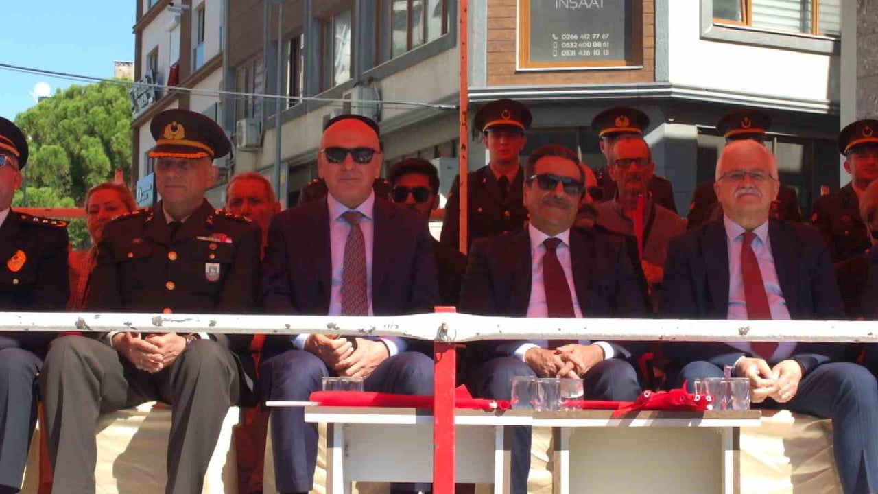 Burhaniye kurtuluşunu birlik ve coşkuyla kutladı
