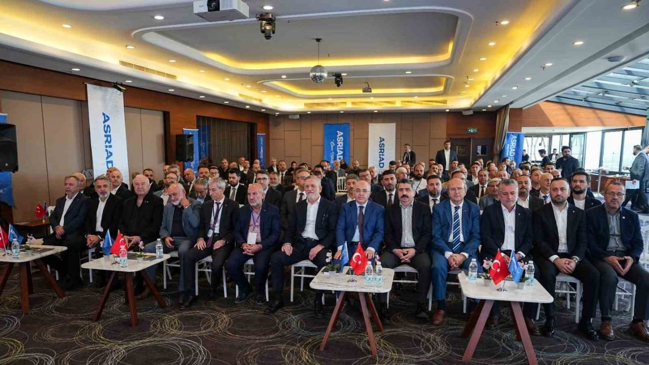 Bursa'da ASRİAD rotasını dijitale ve katma değerli üretime çevirdi