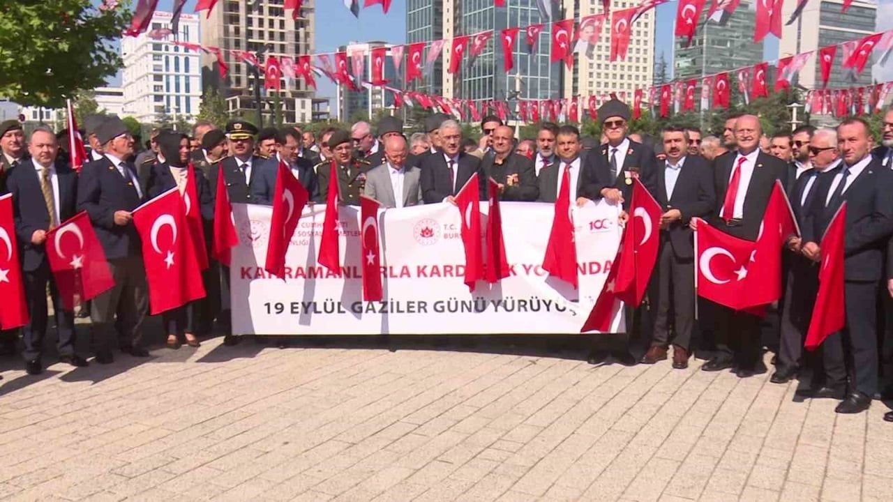bursa’da gaziler günü anma töreni mihraplı şehitlik anıtı’nda gerçekleştirildi
