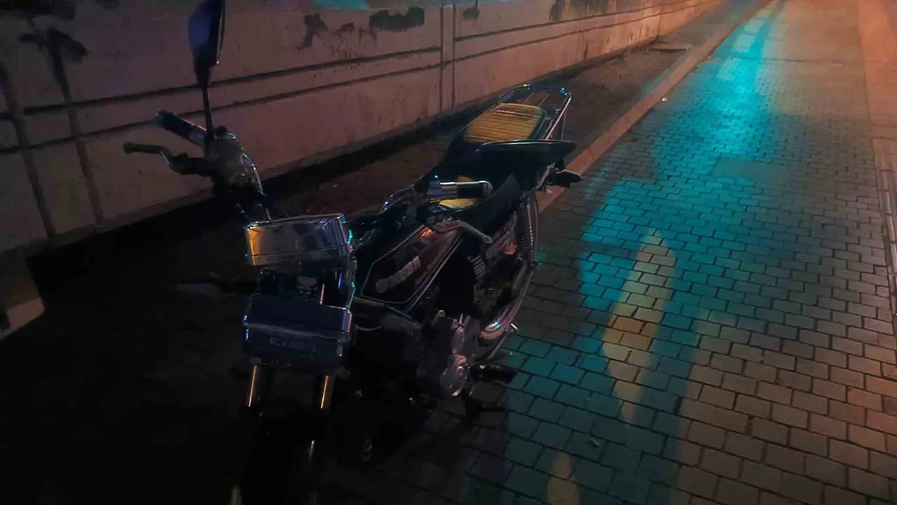Bursa'da kayıp ilanı verilen 14 yaşındaki sürücünün çalıntı motosikleti bariyere çarptı