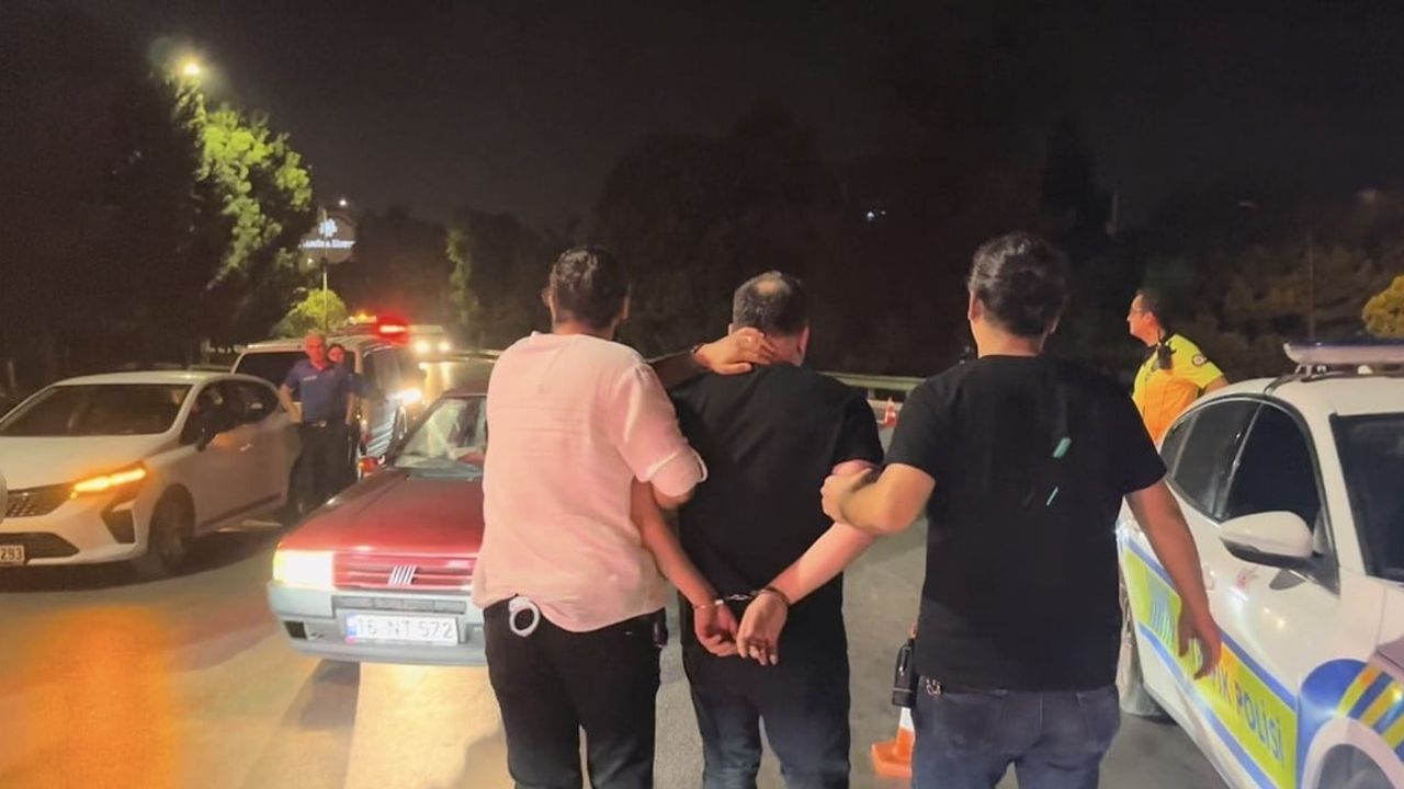 Bursa'da ters yolda tehlike: sürücü ve arkadaşı adliyeye sevk edildi