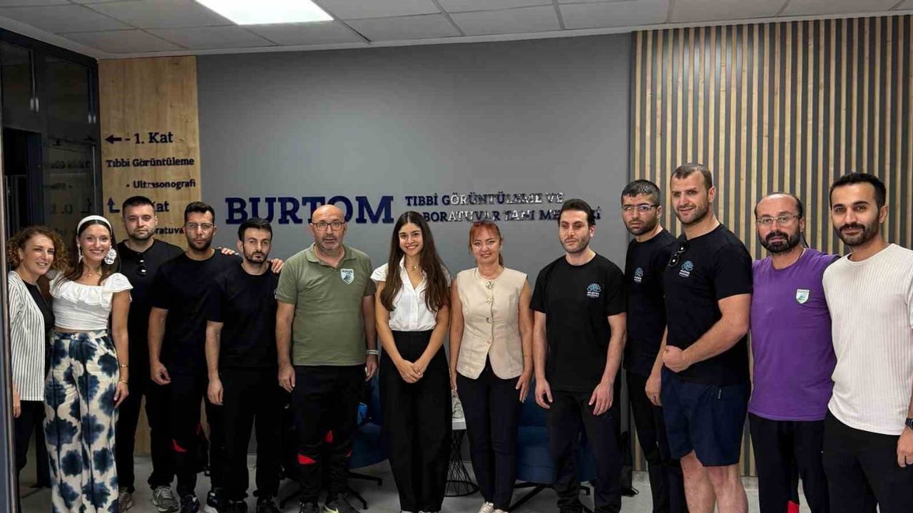 bursa ekibini Almanya finallerinde BURTOM sağlık desteğiyle buluştu