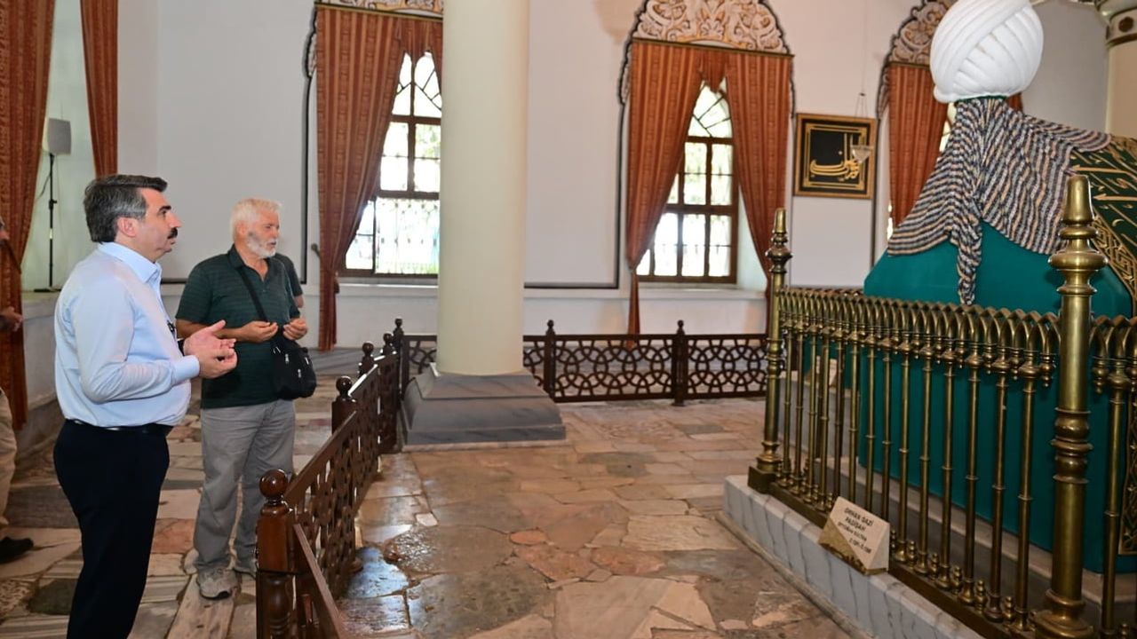 Bursa'nın 700 yıllık fetih hafızası yazarların kalemiyle yeniden canlanıyor