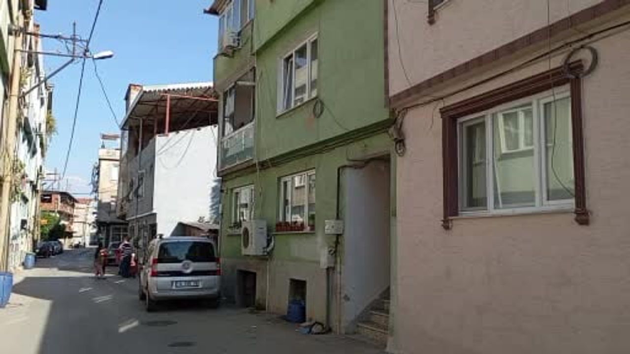 Bursa Osmangazi'de yalnız yaşayan yaşlı çift evinde ölü bulundu