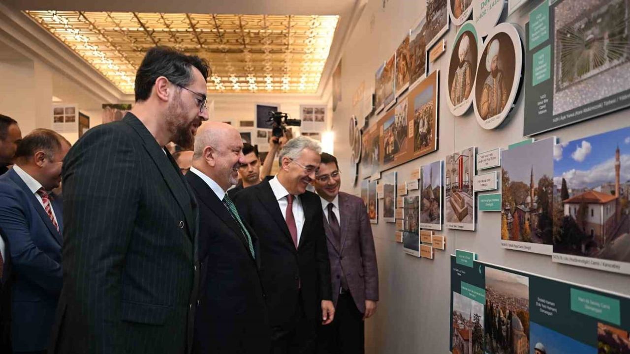 Bursa vakıf eserleri kitabı şehrin mirasını 34 bin 952 kareyle kayda taşıdı