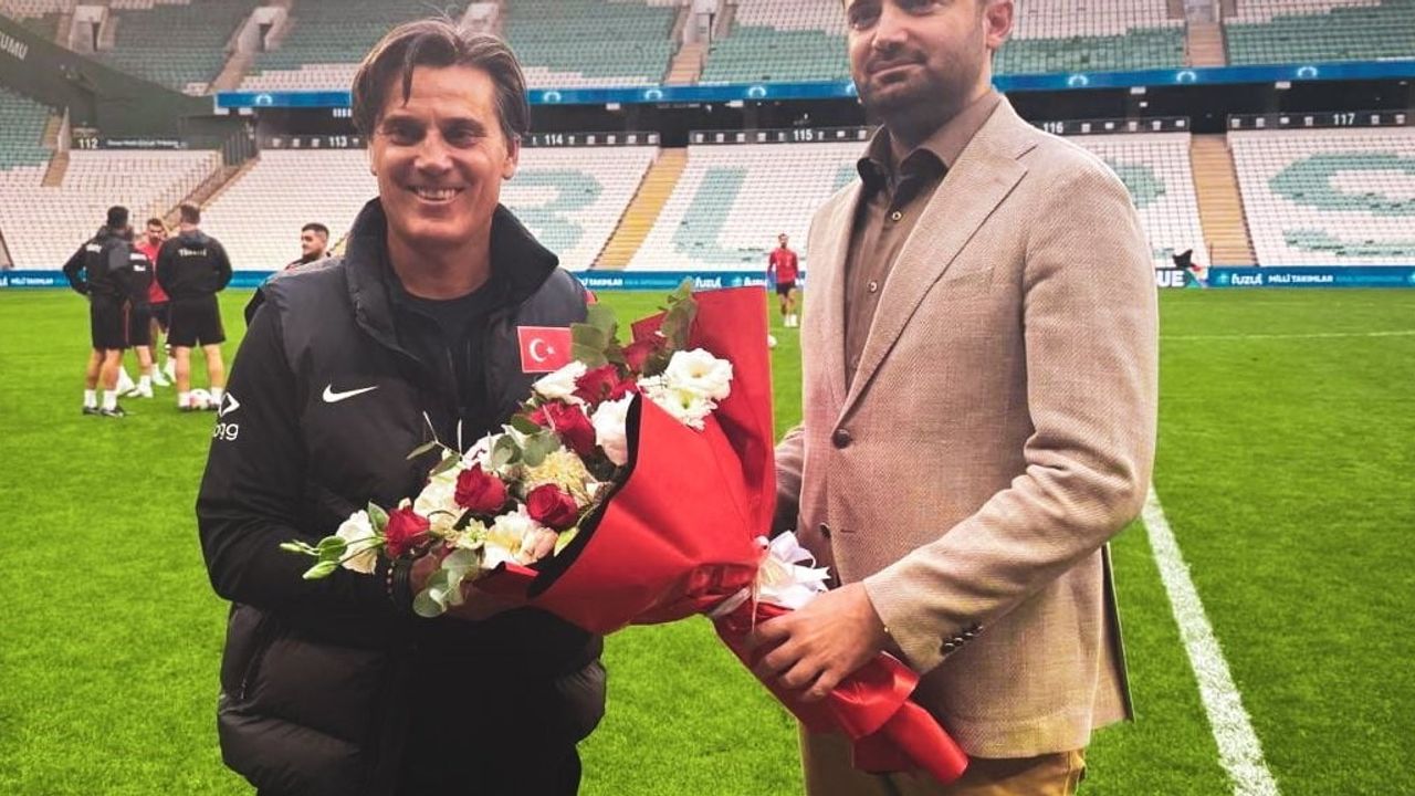 Bursaspor başkanından Vakıfköylü millilere fetih forması jesti