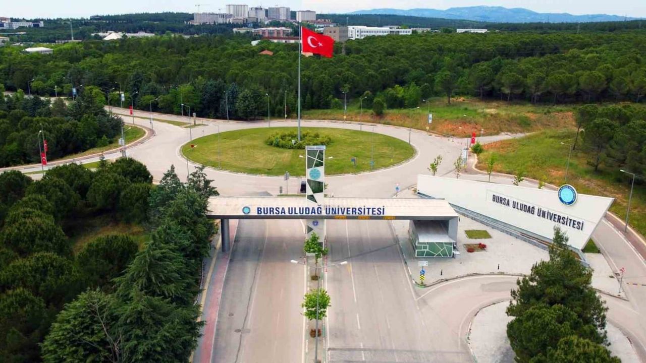 BUÜ’lü gençler 14 takımla TEKNOFEST finallerinde yarışacak