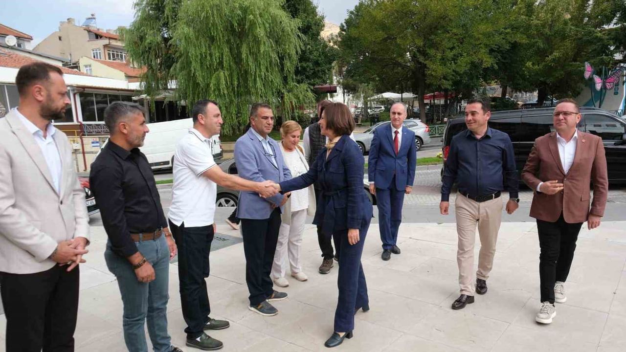 Büyükşehir başkanı Ünlüce’den Sivrihisar’a çalışma ziyareti
