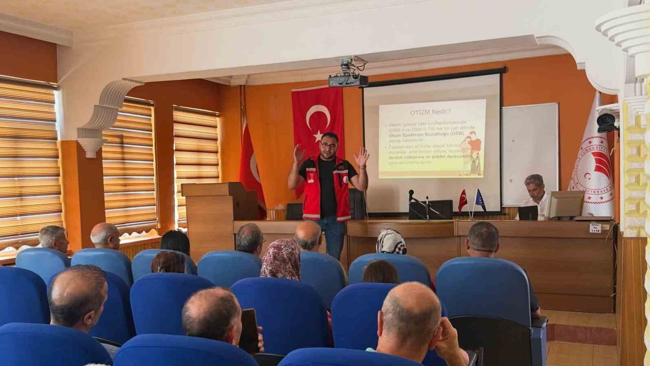 Çalışma hayatında empati: Elazığ'da tarım personeline otizm farkındalığı eğitimi