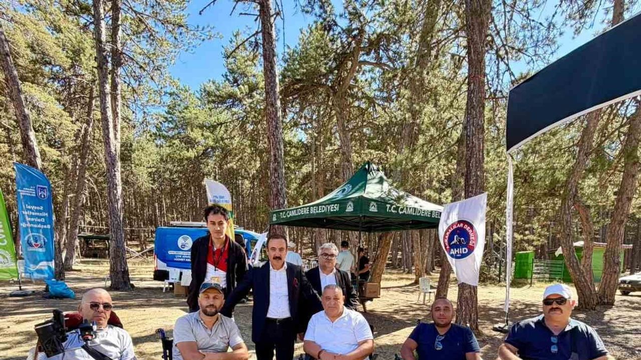 Çamlıdere'de engelsiz yaşam pikniğinde engelliler ve aileleri doğada buluştu