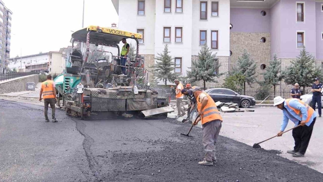 Çamlıtepe'nin yıllardır süren yol sorunu çözüldü