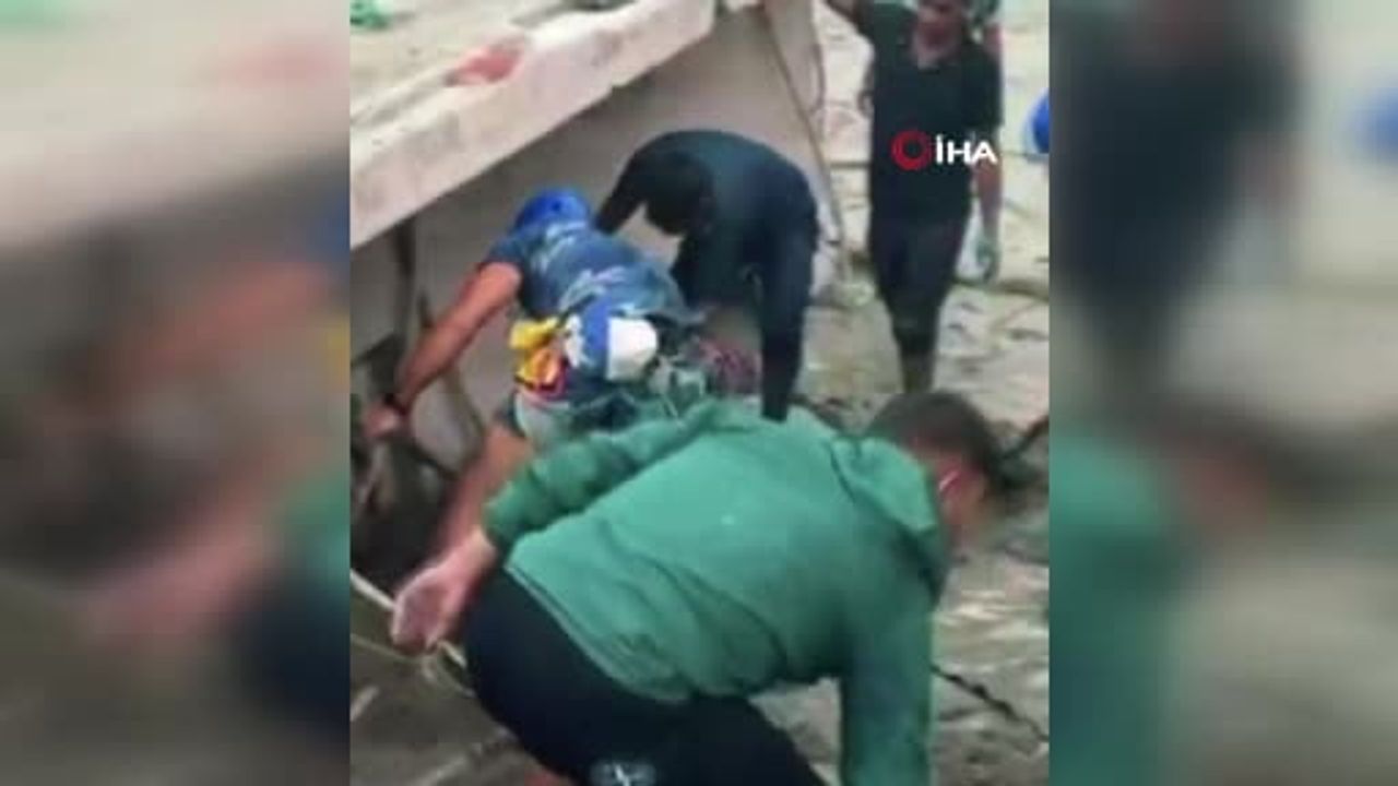çamur dolu evin enkazında 11 gün sonra sağ bulundu: 64 yaşındaki kadın Katmandu’ya sevk edildi