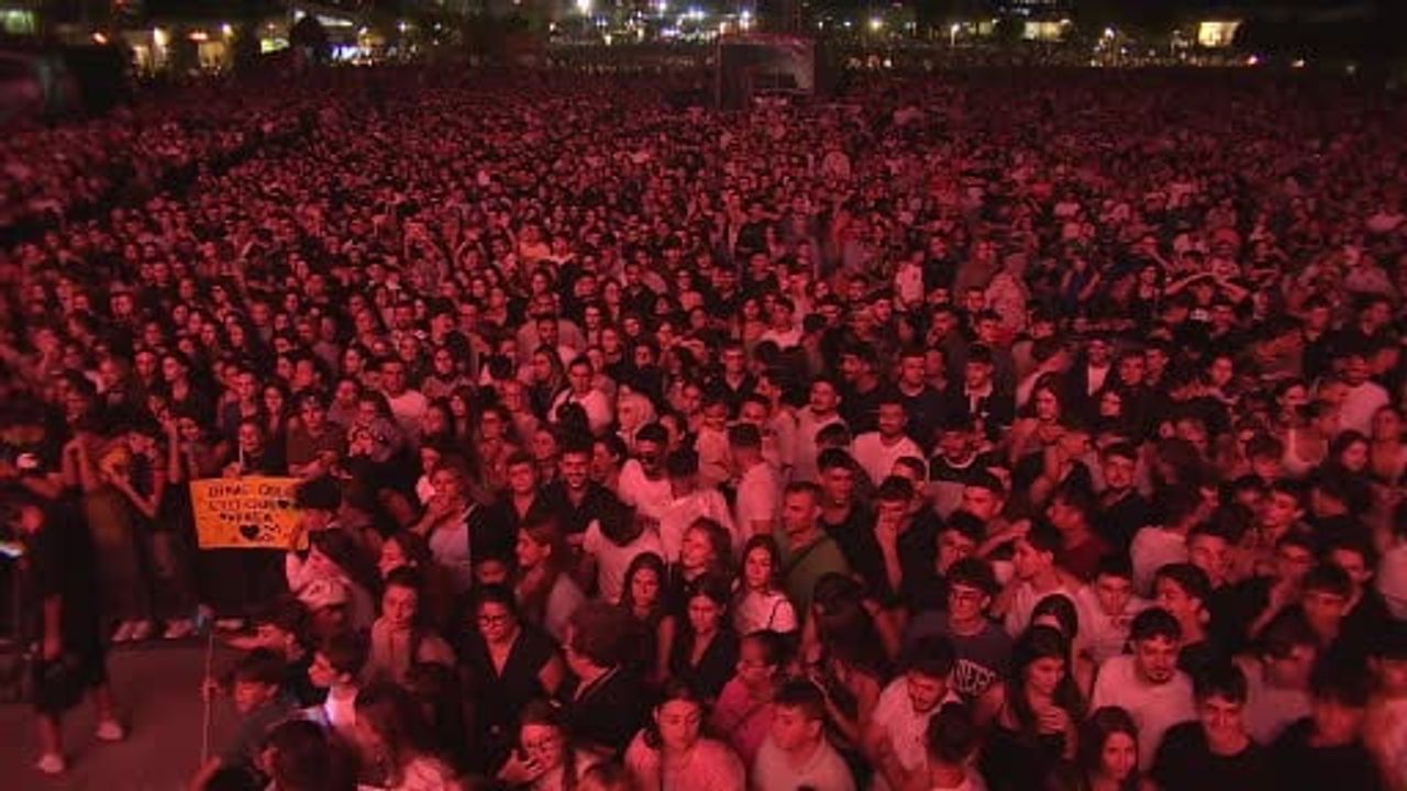 Çanakkale'de festival gecesine Sefo damgası
