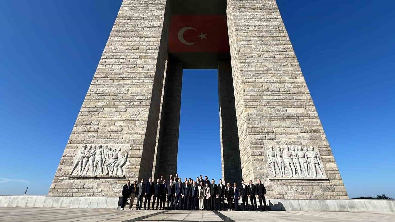 Çanakkale'de Mustafa Elitaş'tan terörsüz Türkiye ve Türkiye Yüzyılı mesajı