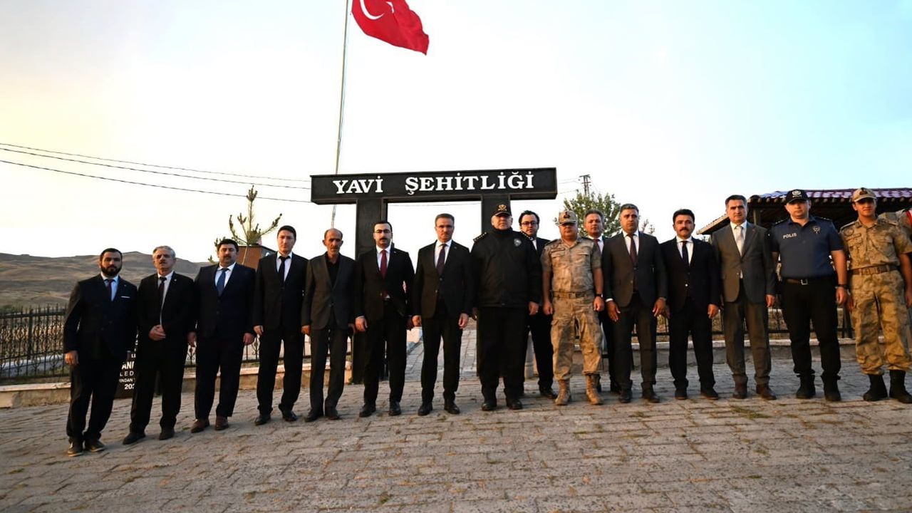 Çat'ta vefa ziyaretleri: Vali Baruş şehit aileleri ve gazilerle bir araya geldi