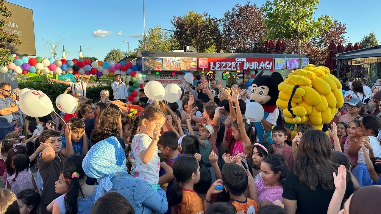 Çayırova'da minikler yazı neşeyle uğurladı