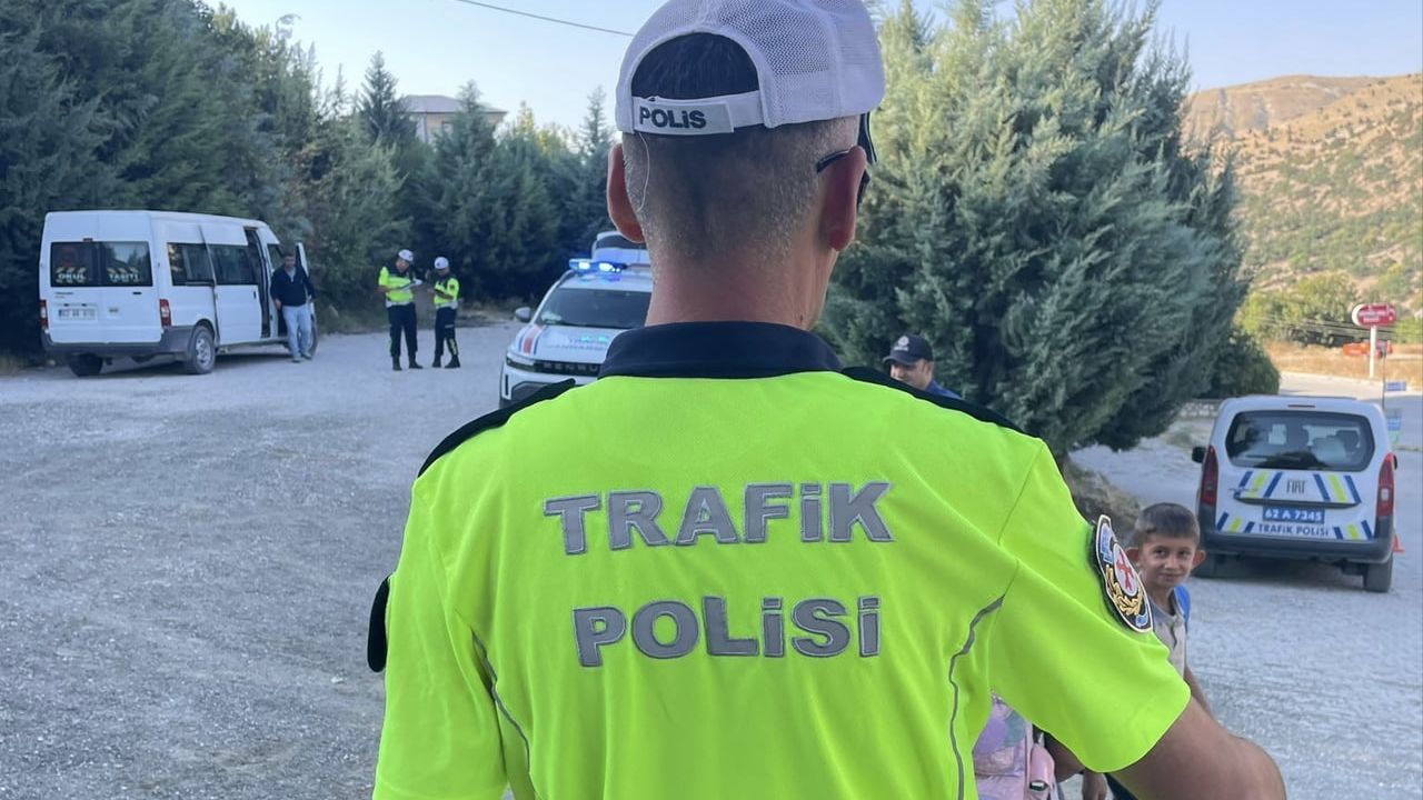 Çemişgezek'te eğitim başlarken servis araçlarına sıkı denetim