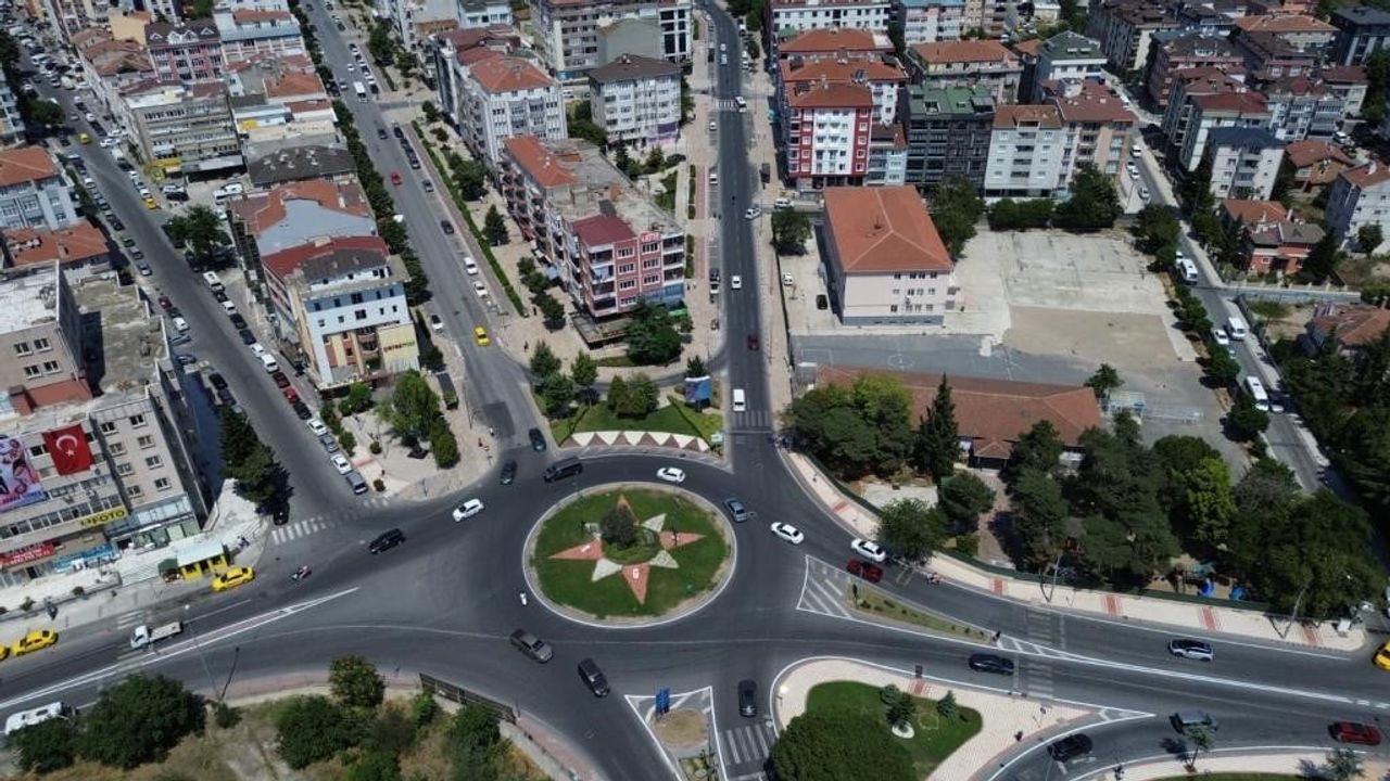 Çerkezköy trafiğine nefes: kavşak ve kaldırım dönüşümü