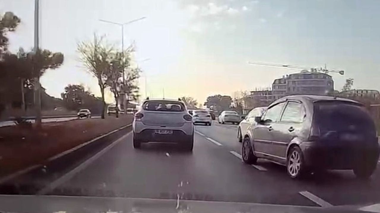 Çevreyolunda işaret vermeden yapılan ani manevra kaza tehlikesi yarattı