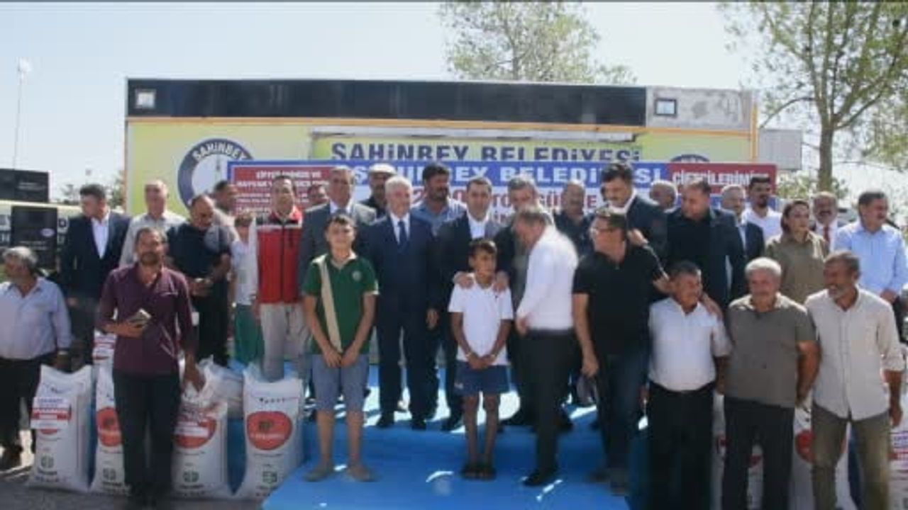 Çiftçiye zamanında destek: Şahinbey 2 bin ton gübre dağıttı