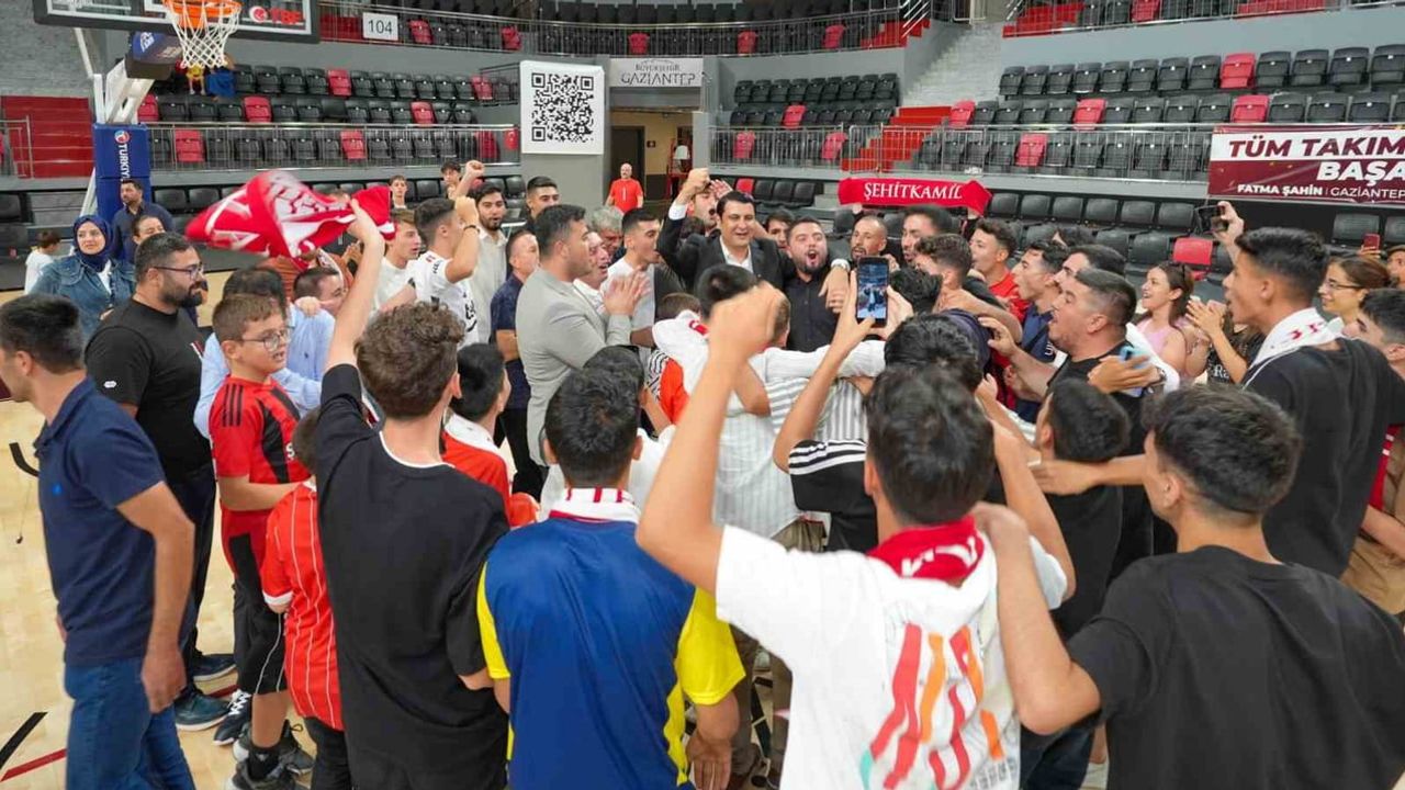 Çifte uzatmada kazanan Gaziantep Basketbol ilk iç saha maçını aldı