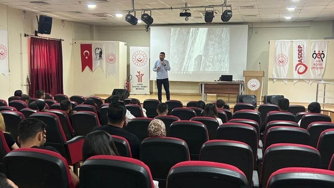 Cizre'de evlenmeye hazırlanan gençlere kapsamlı aile eğitimi