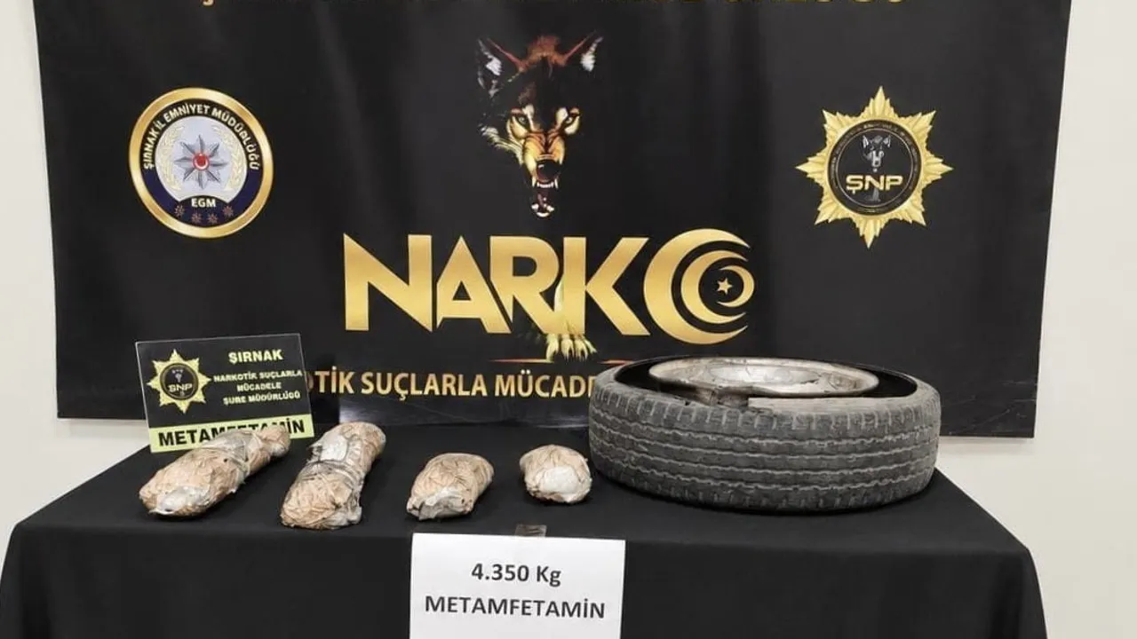 Cizre uygulamasında stepnenin içinden 4 kilo 350 gram metamfetamin çıktı
