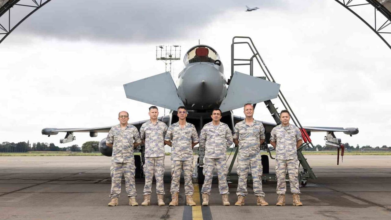 Coningsby'de Eurofighter Typhoon bakım tesisleri yerinde incelendi