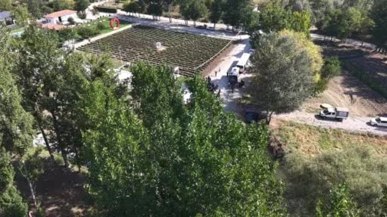 Çorum’da baraj kıyısında gönüllülerin geniş kapsamlı temizlik kampanyası